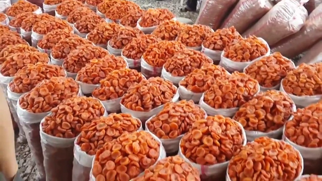 images/Ўрик 3.jpg